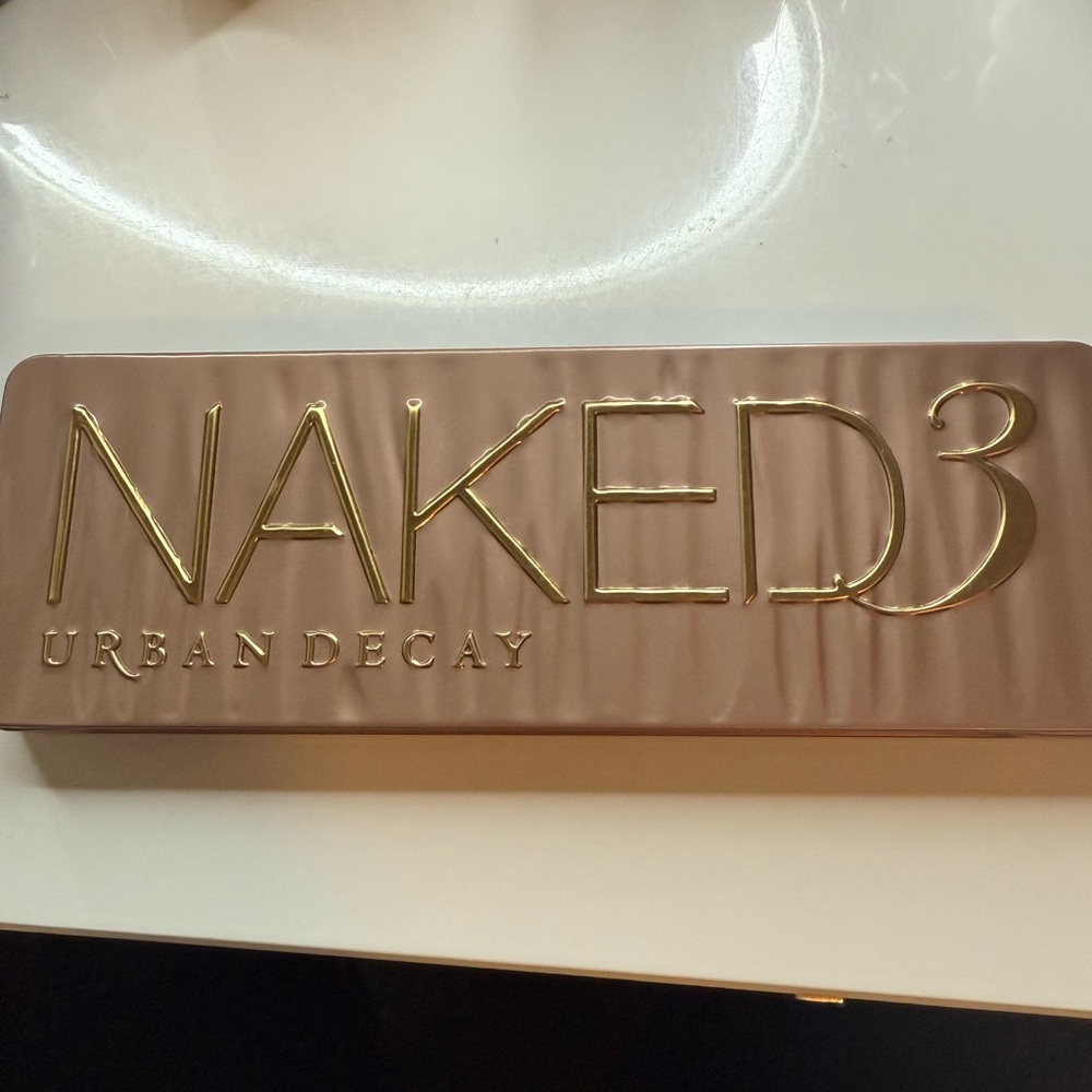 Urban Decay Naked3 Palette in Gold and Tan